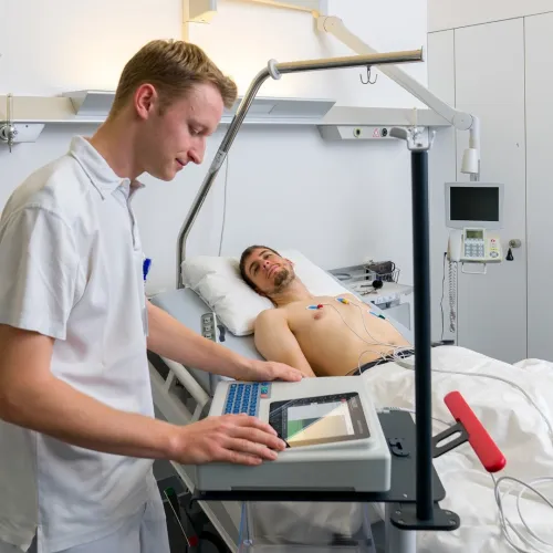 Électrocardiographe ECG Schiller