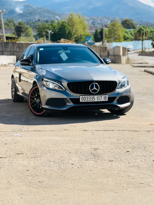 Mercedes Classe C 2017 220 KIT C63s