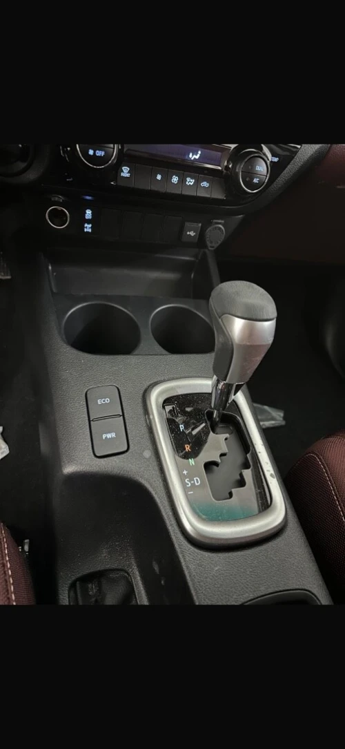 Toyota Revo  2025 Hilux عماني