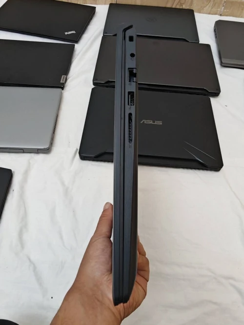 DELL VOSTRO 3520 - i5-1235U - 16 GB / 512 GB NVME - 15.6"