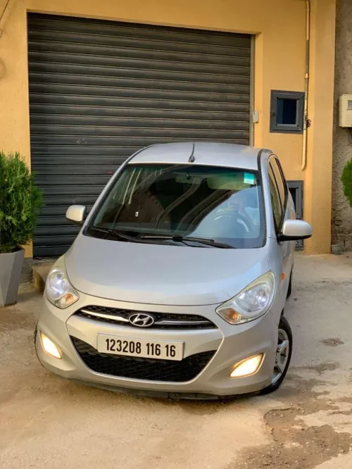 Hyundai i10 Plus 2016 PRESTIGE