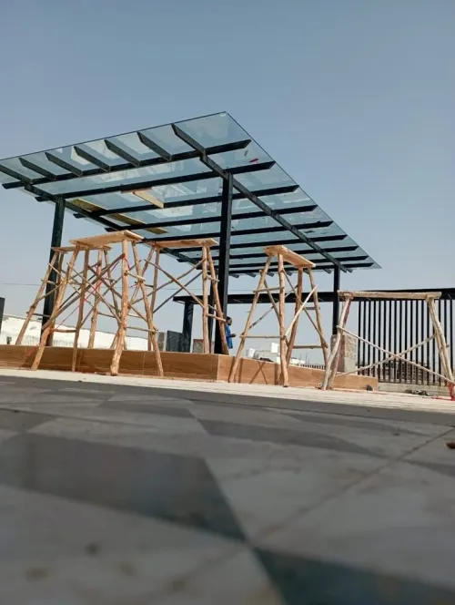 Pergola et verrerie 