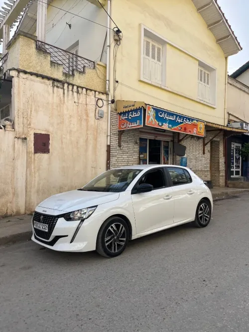 Peugeot 208 2023 Allure