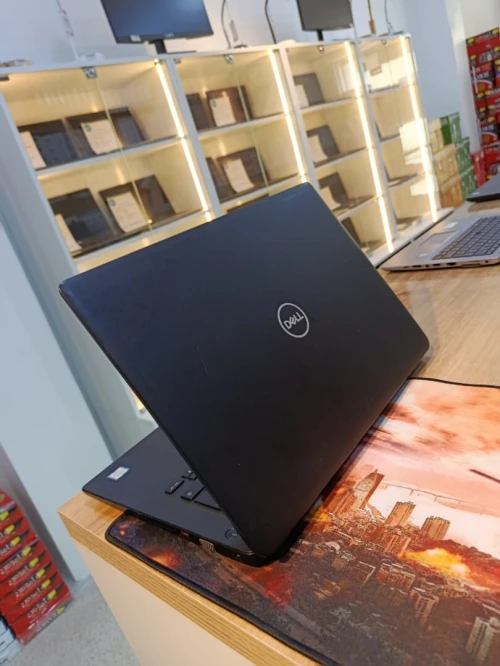 PC PORTABLE VENU D'EUROPE