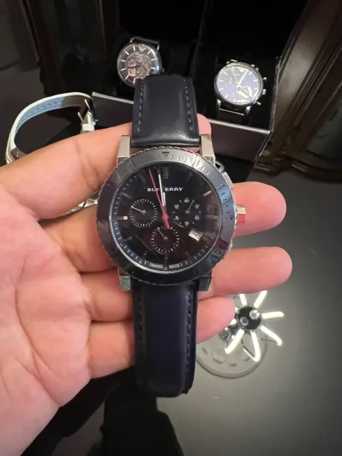 Montres homme emporio Armani /cerruiti /locman/tommy /burberry