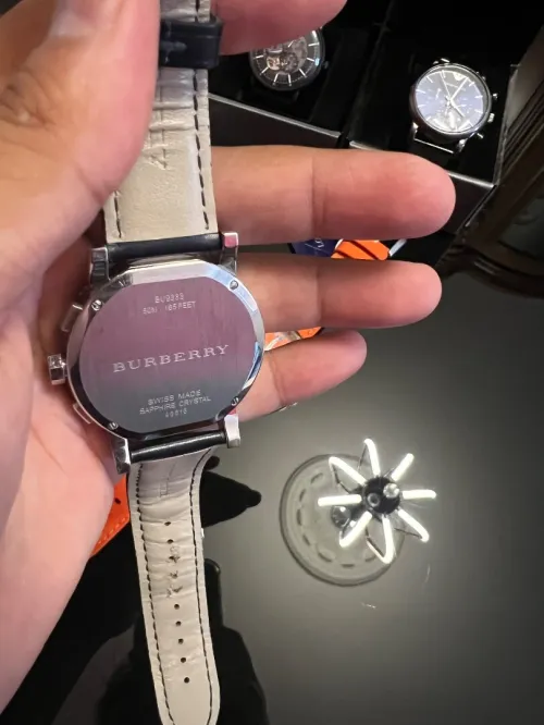 Montres homme emporio Armani /cerruiti /locman/tommy /burberry