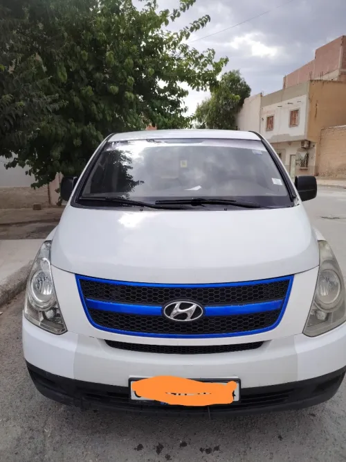 Hyundai H1 2011 Tolé