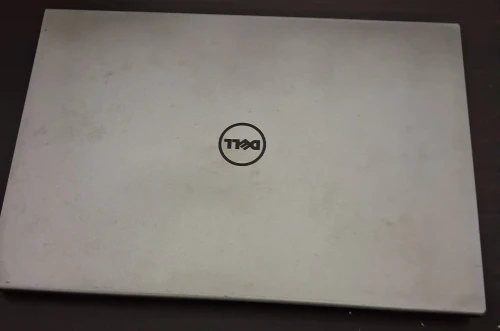 Laptop dell inspiron 3000 4éme génération
