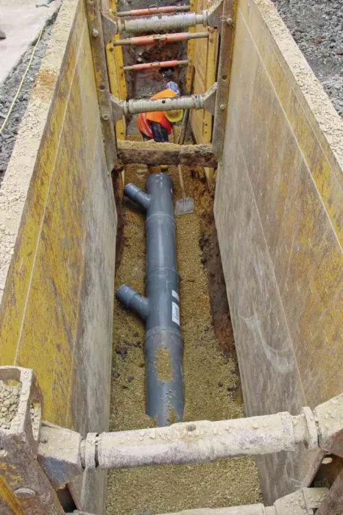 travaux conduite pvc assainissement
