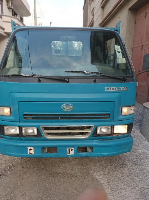 Daihatsu delta 2006