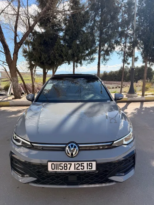 Volkswagen Golf 8 2025 R-Line
