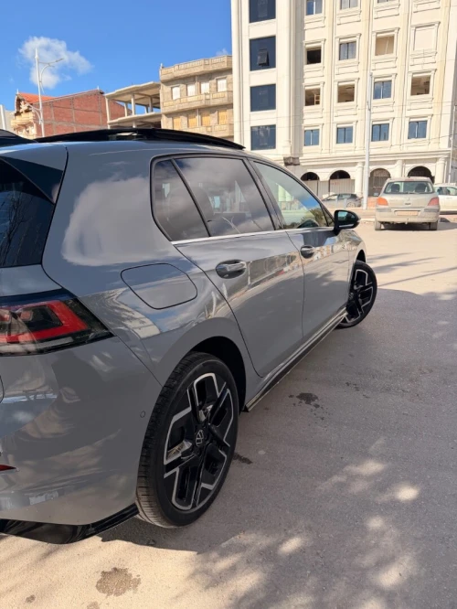 Volkswagen Golf 8 2025 Pro R-line