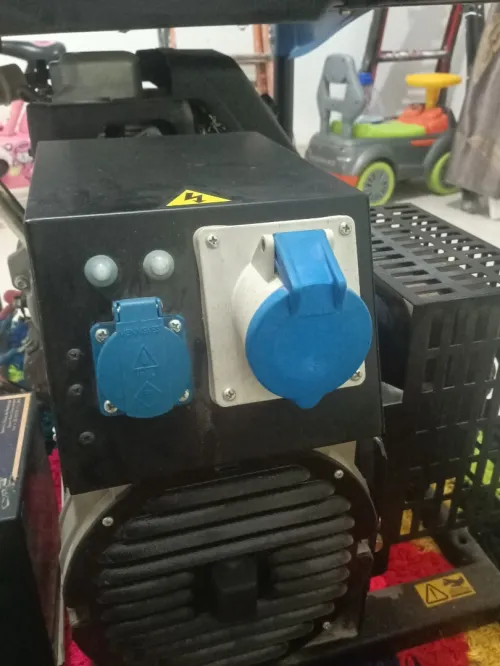 Groupe électrogène sdmo 10 kva 220 v