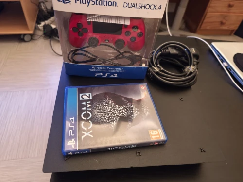 PS4 Pro 1TO excellent état