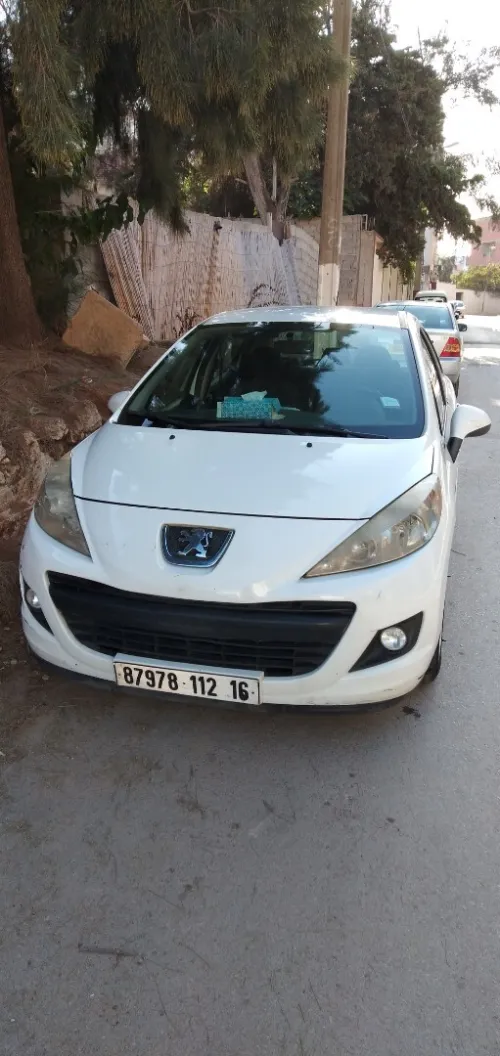 Peugeot 207 2012 