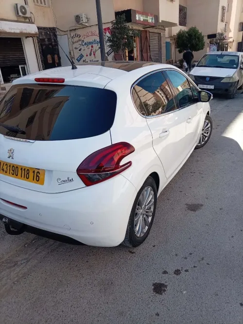 Peugeot 208 2018 Allure Facelift