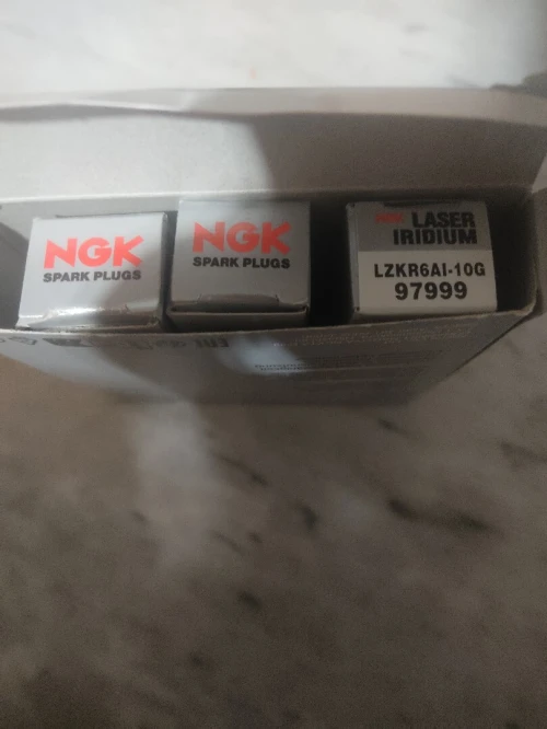 Bougie NGK pour moteur puretech