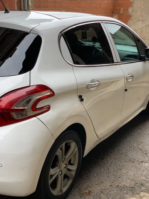 Peugeot 208 2014 Allure