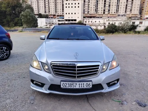 Mercedes Classe E 2011 AVANTGARDE Pack AMG