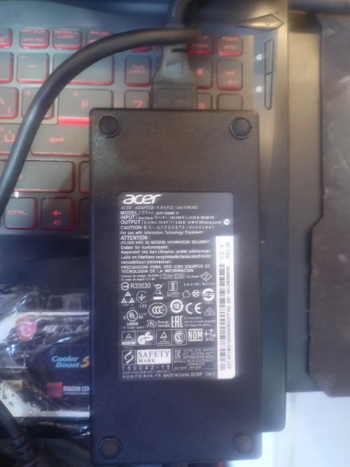 charger pc acer 180w output 19.5V_9.23A