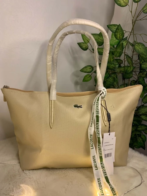 Sacs grand model très bonne qualité disponible 5 couleur (noire/beige/gris/rose/rouge) livraison disponible 68 wilayas