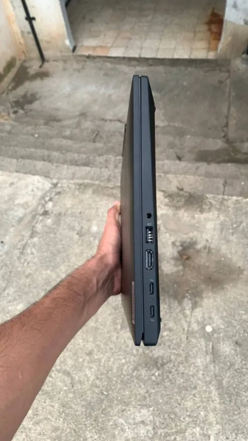 LENOVO THINKPAD T14 GEN 5  ULTRA 7  Écran tactile