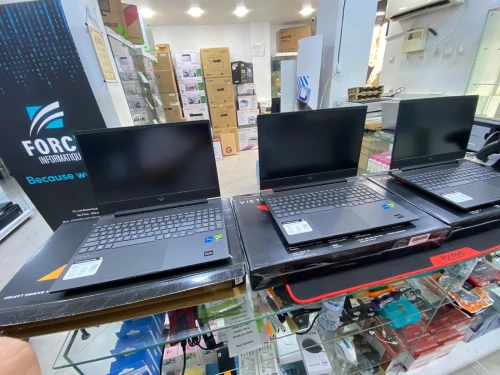 LAPTOP HP VICTUS GAMING I5 13420H SSD 512GO 16GB RAM Ecran FHD IPS 144Hz RTX 4050 6G