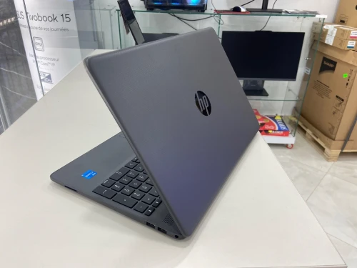 LAPTOP HP 250 G9- I5 1334U 8GO SSD 512GO NVME - 15.6