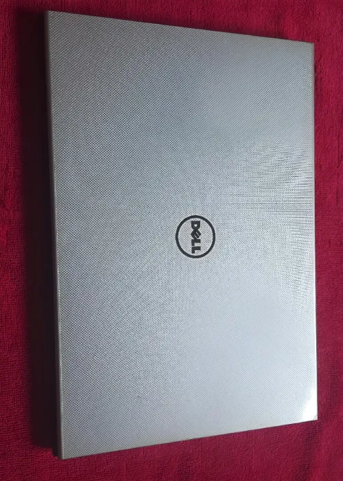 Laptop dell inspiron