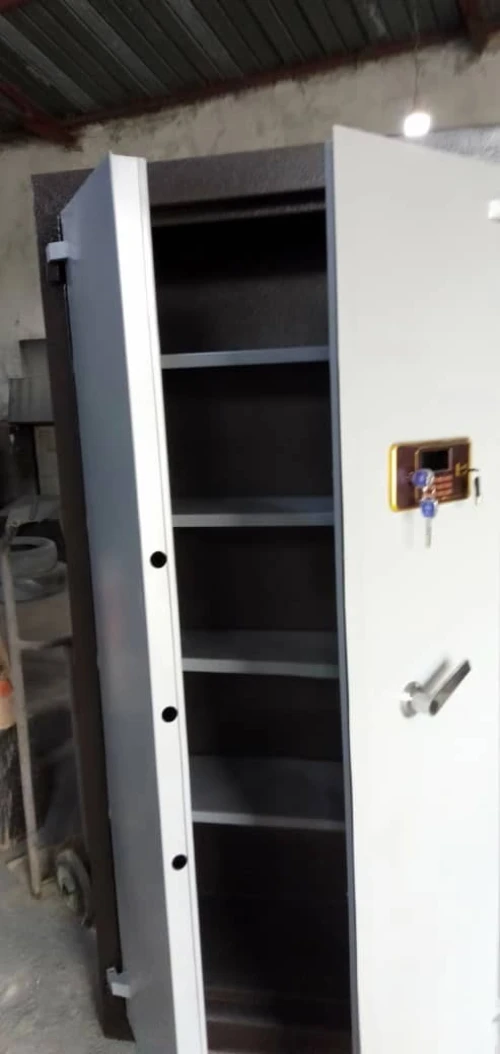 Armoire-Forte,Blindée,Vitrée (Atelier)