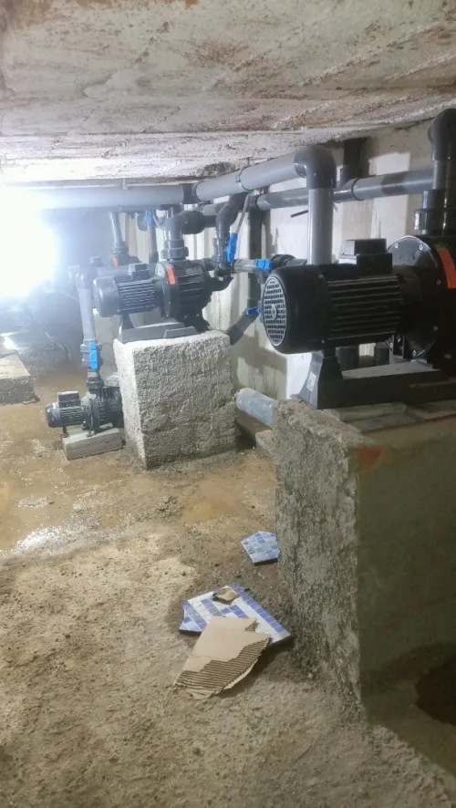  Construction de piscines 