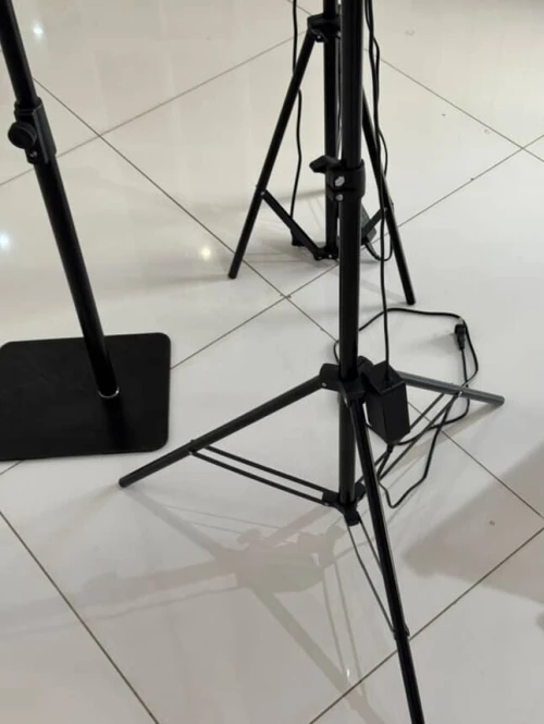 2 Projecteurs + Support Téléphone