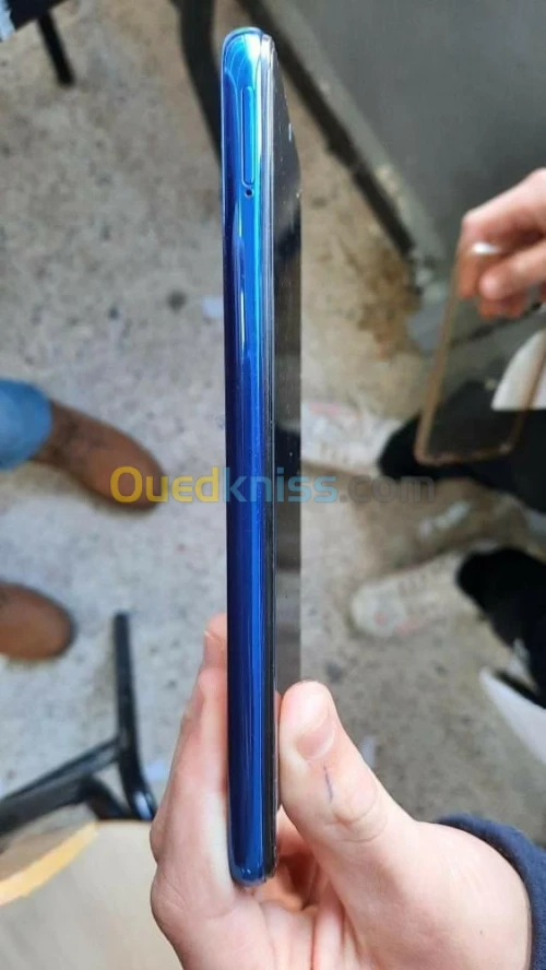 Redmi not 8 t 4 64 avec la boite yamchi antaqt machi 10 moi Redmi not 8 t 4 64