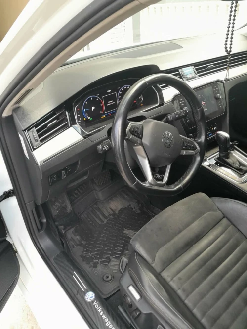 Volkswagen Passat 2021 R Line