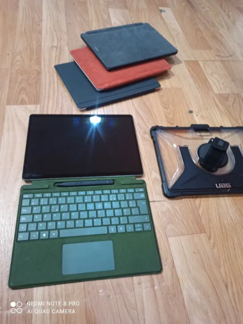 Surface pro 9 + stylet + antichoc