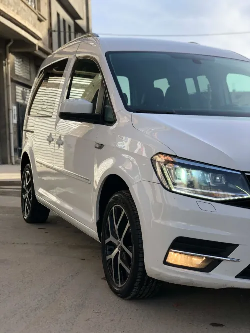Volkswagen Caddy 2017 Highline