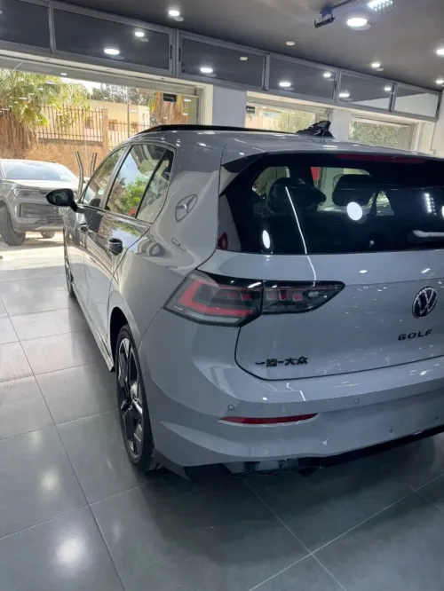 Volkswagen Golf 8 2025 Pro R-line