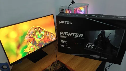ecran matos fighter 180 hz