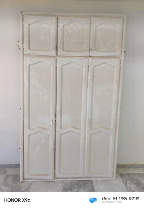 Vente portes en bois rouge