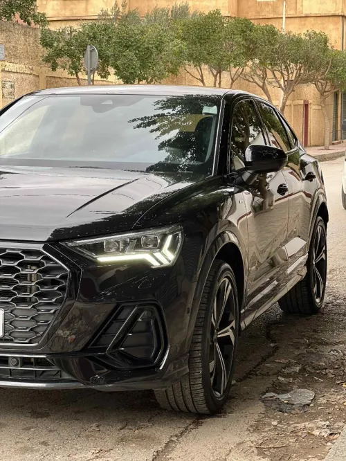 Audi Q3 2023 Black black