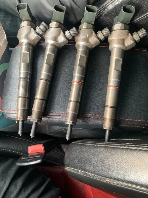 injecteurs 0.3L diesel 2L