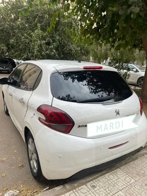 Peugeot 208 2016 Access Facelift