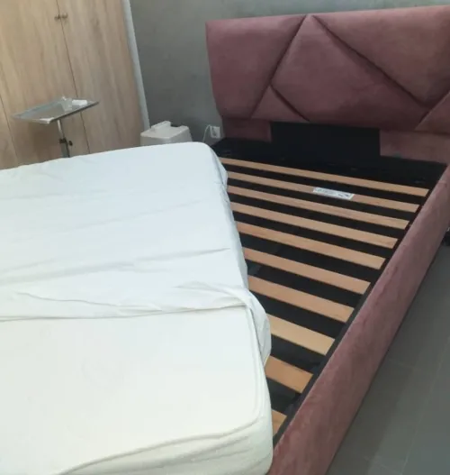 Lit coffret  avec matelas 190x140