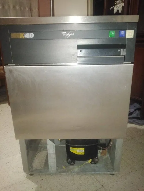 Machine à glaçons professionnelle Whirlpool 40 k en 24h