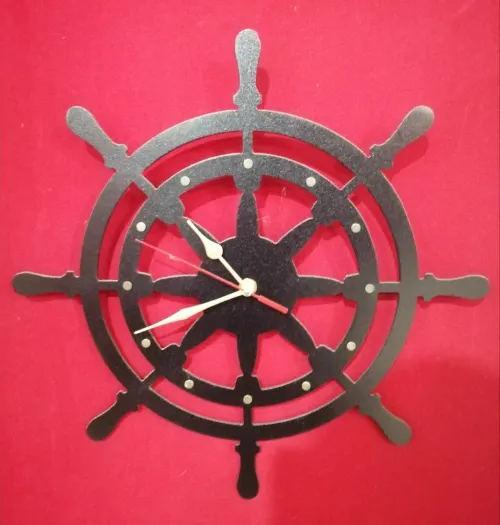 Horloge murale métallique 