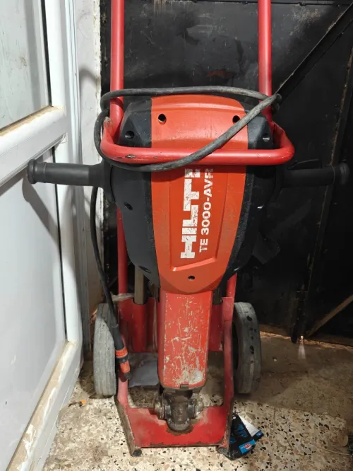 Marteau démolisseurs HILTI TE 3000AVR 