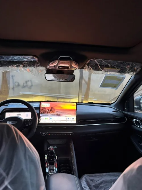Geely Coolray 2025 
