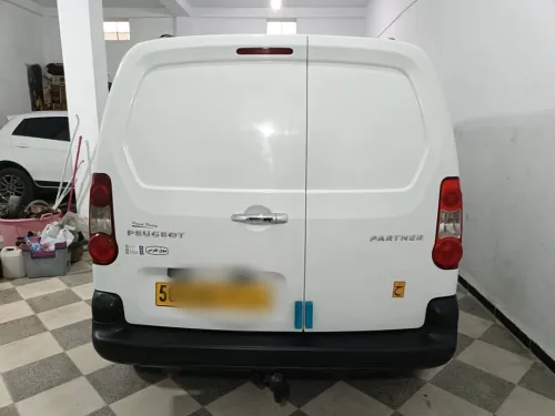 Peugeot Partner 2014 B9