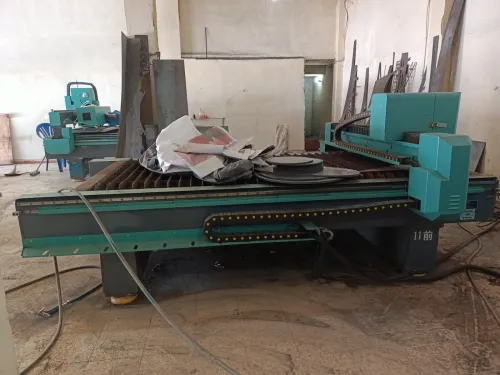 Atelier Complet à Vendre، CNC plasma, Compresseur, Plieuse...