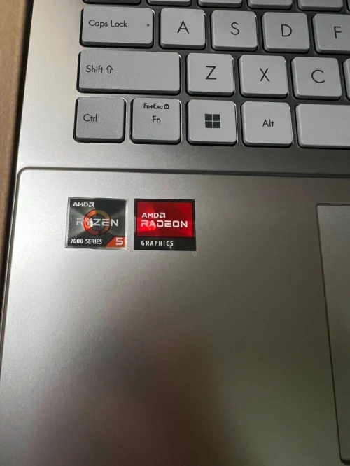 ASUS VIVOBOOK GO 15 RYZEN 5 7520U 8GB 512GB SSD FHD 15" NEUF